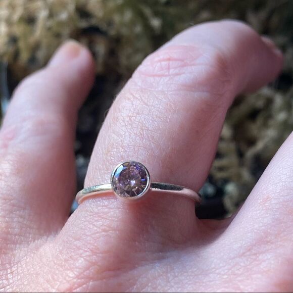 Rose Quartz Faceted Sterling Silver Minimalist Ring Size 7.5 - Picture 6 of 7